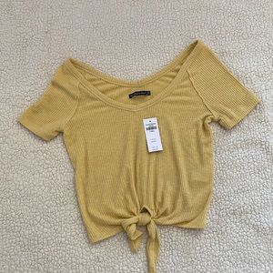Abercrombie & Fitch / women's crop top / size: XS